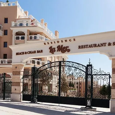 с изглед към морето в ла мер Apartament *