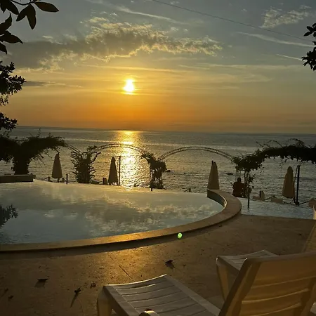 شقة с изглед към морето в ла мер