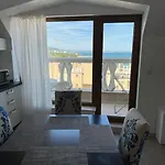 с изглед към морето в ла мер * Златни пясъци