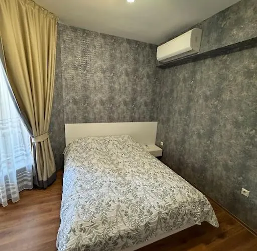 с изглед към морето в ла мер Апартамент Златни пясъци