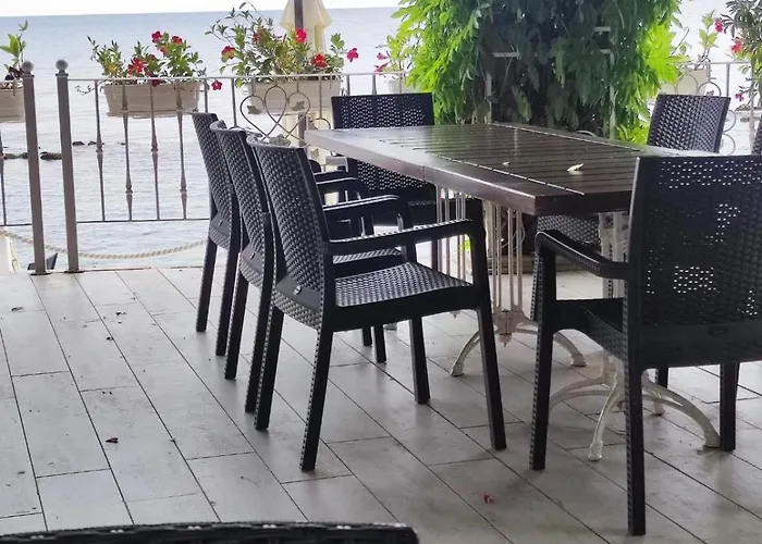 с изглед към морето в ла мер Appartement